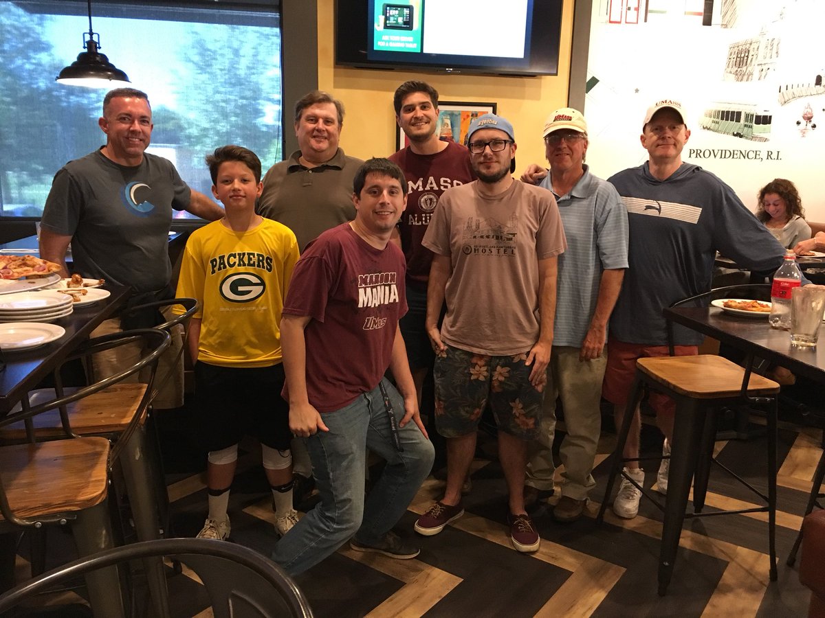 HeartoftheCmlth's tweet photo. ‘@AlumniUMass AlumniUMass Worcester watching @UMassFootball take on the #Vols! #GoUmass #UnitetheMasses https://t.co/ZGkTSNOsrD