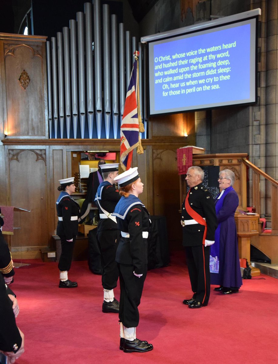 TSForth's tweet image. An amazing day! #RoyalMarinesBand #Scotland made our Colour Presentation very special. Huge BZ to UMT for their support today #SeaCadetsUK