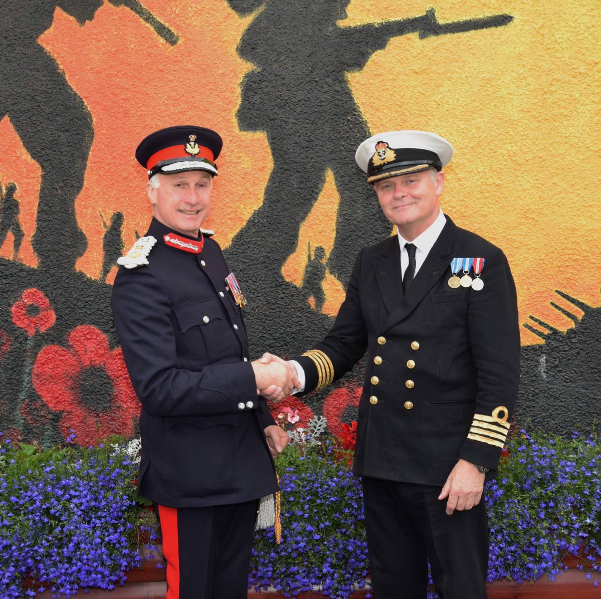 TSForth's tweet image. An amazing day! #RoyalMarinesBand #Scotland made our Colour Presentation very special. Huge BZ to UMT for their support today #SeaCadetsUK