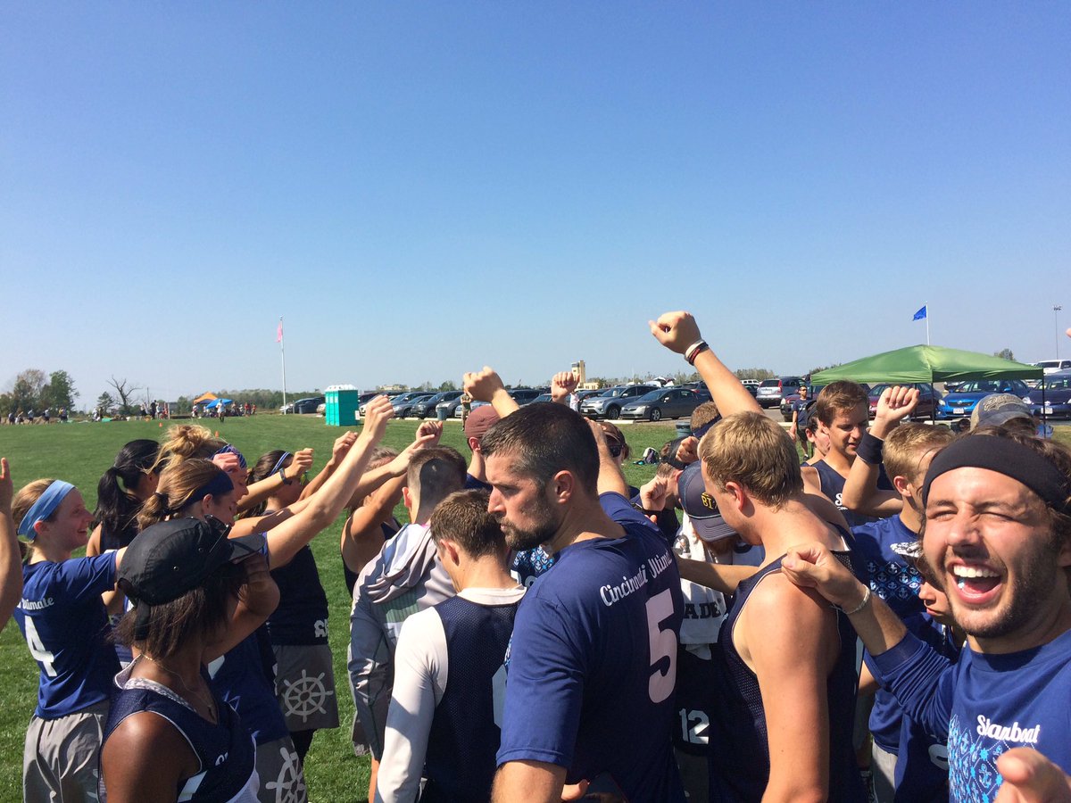 cincysfb's tweet photo. We take the W 13-6 over Hybrid and finish the day 3-0! Quarters tomorrow AM at 9am. #LetsGoBoat #TCTGL https://t.co/wV5vzUlYxO