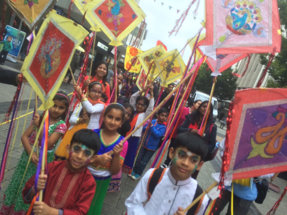 weLoveBIFF's tweet photo. The @BhamWeekender #rangeeliparade was awesome - well done to everybody involved - great atmos, vibrant, diverse - brum at its best! https://t.co/XY7zegWMsZ