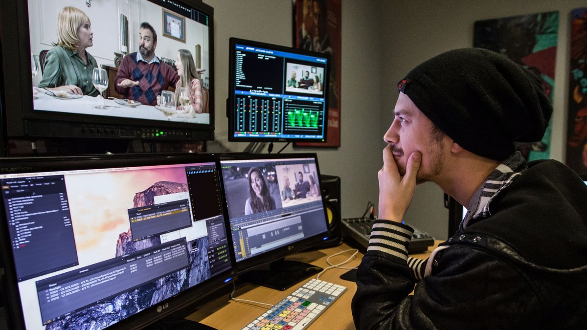 Avid's tweet photo. MediaCentral | Editorial Management brings collaborative capabilities to @MediaComposer & #PremierePro workflows.
https://t.co/7fK1xZ65l3 https://t.co/pjc1dhnMec
