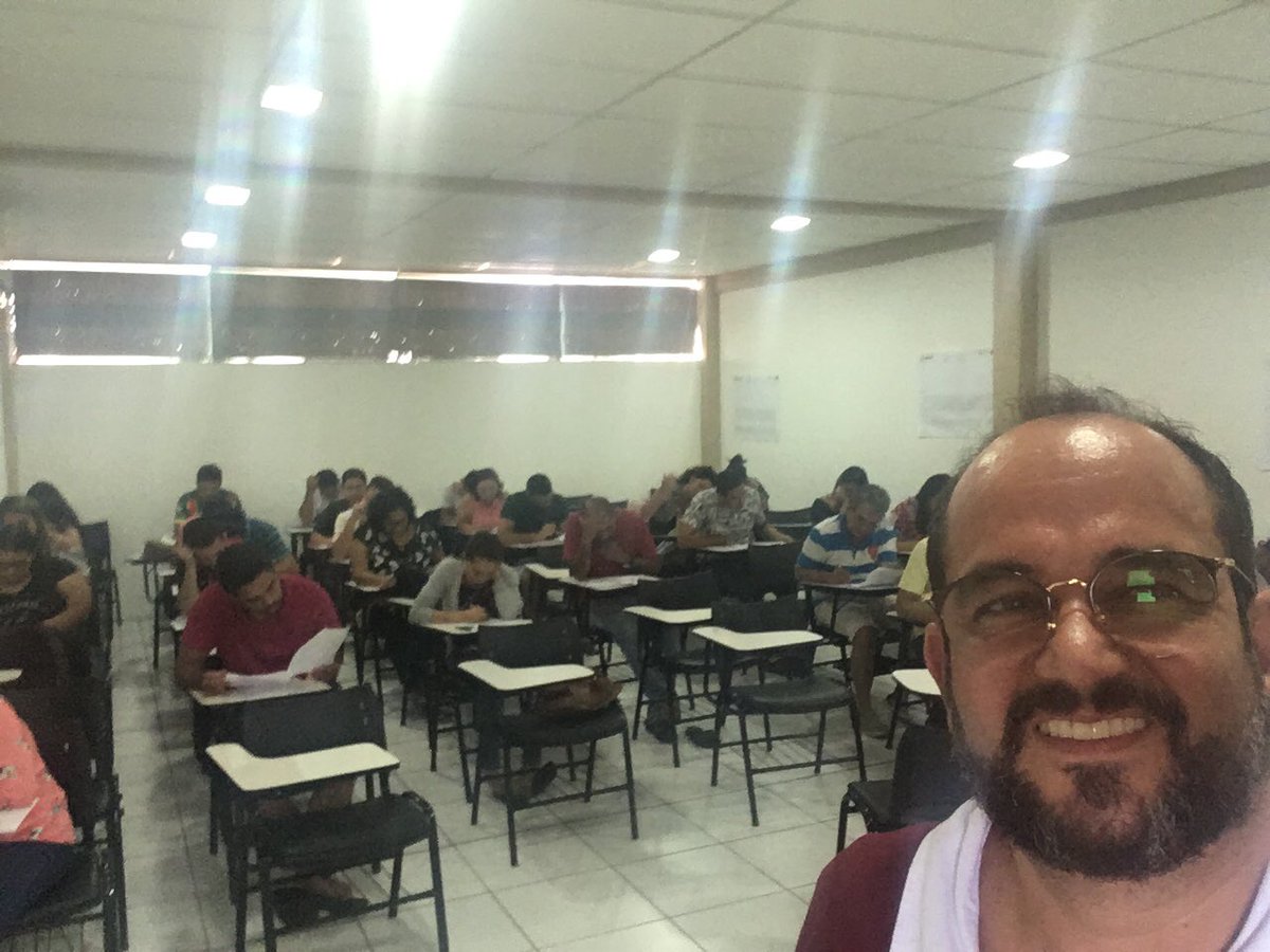 pazarthur's tweet photo. Avaliação da turma de Economia Empresarial - MBA em Auditoria, Controladoria e Finanças da #FAENE! https://t.co/U3QdKk8O4G