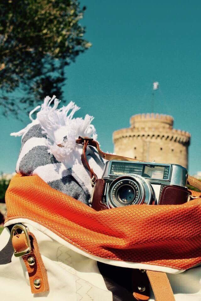hellofrom_gr's tweet image. Summer is still here ☀️

#hellofrom #whitetower #saltybag #seayousoon #Thessaloniki #visitthessaloniki #hellofromThessaloniki #giftshop