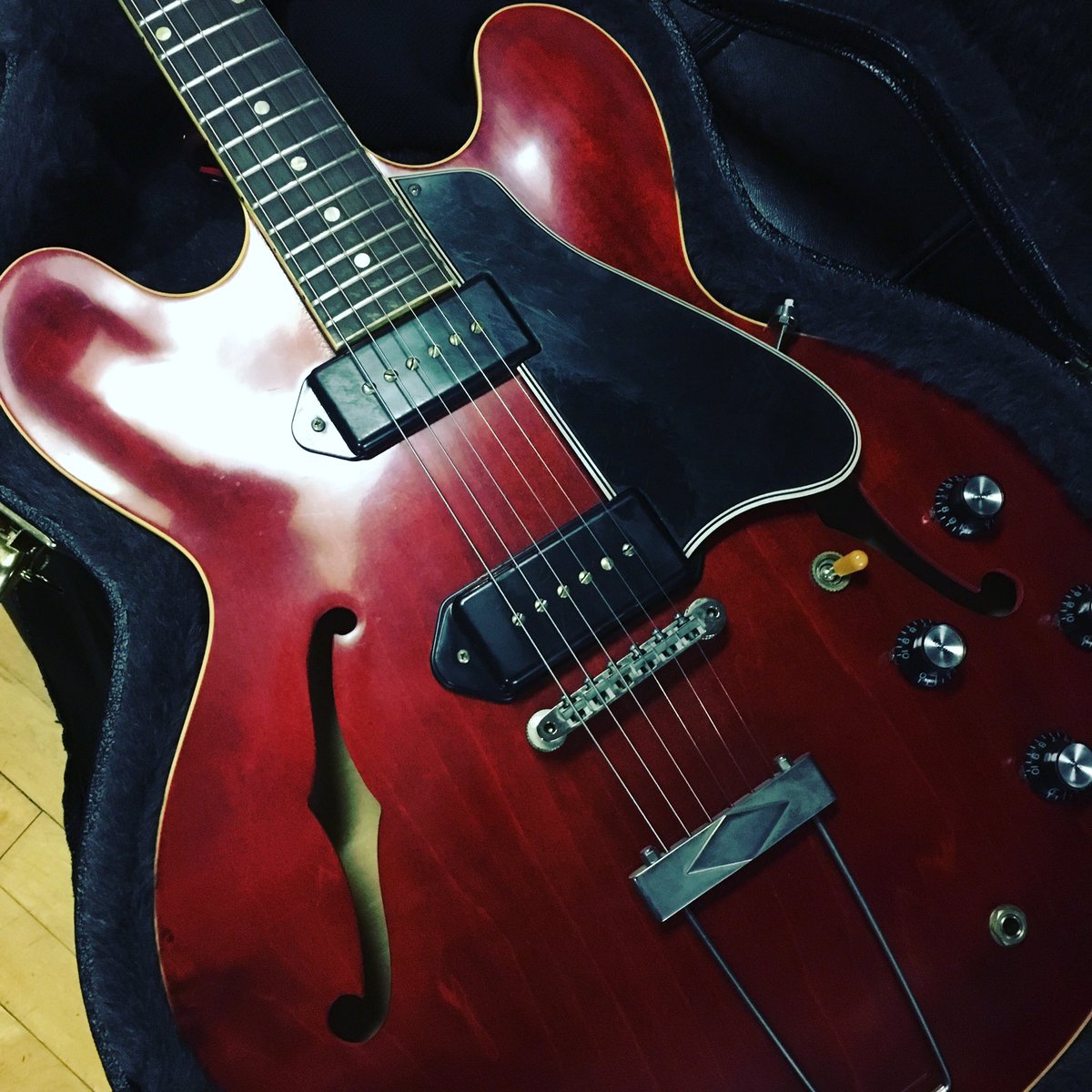 TimParnin's tweet photo. @thegrogshop 25th Anniversary show tonight. @FallingStarsUSA on at 9pm sharp. @tedleo @noxrock #fallingstarsband #grogshop https://t.co/vsVtVm1QzB
