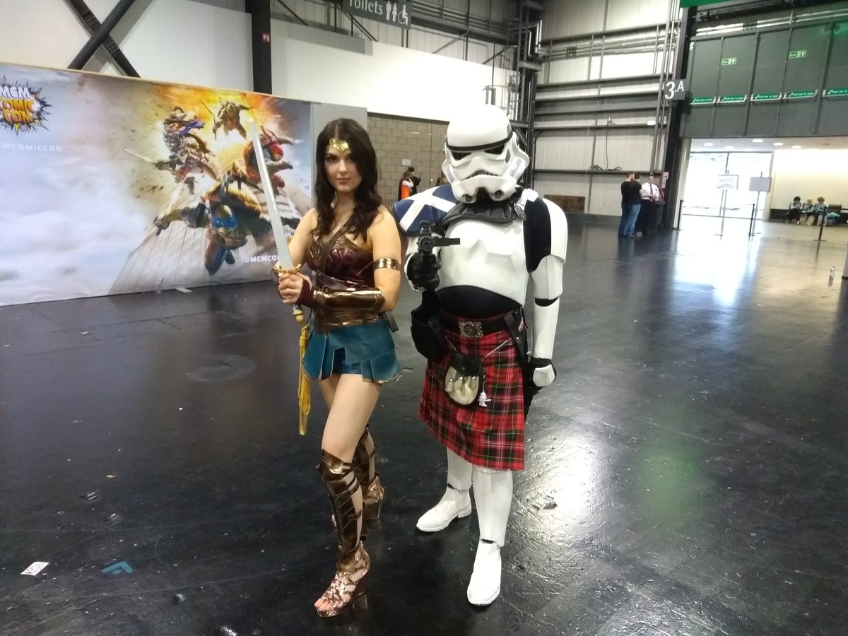 DGStormtrooper's tweet image. Day one of #MCMGLA17  done