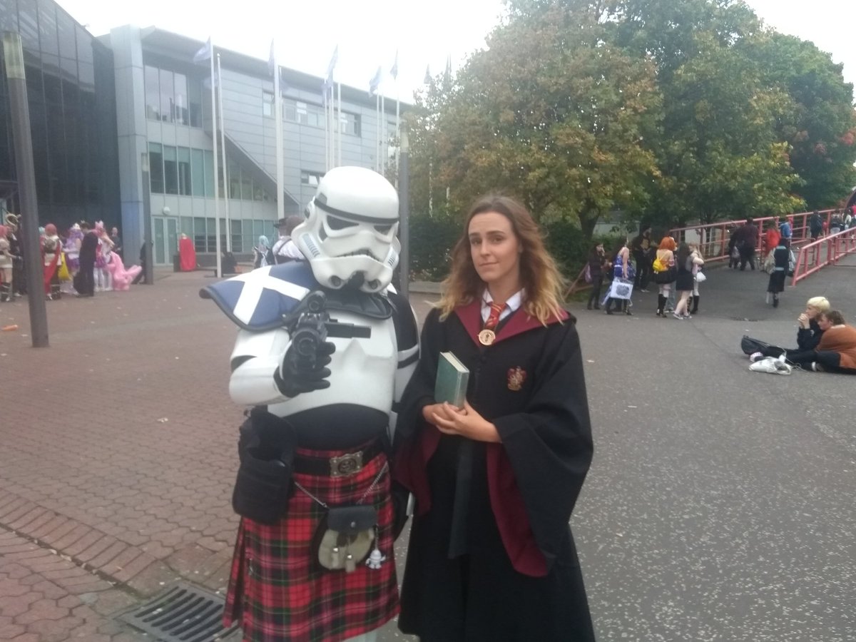 DGStormtrooper's tweet image. Day one of #MCMGLA17  done