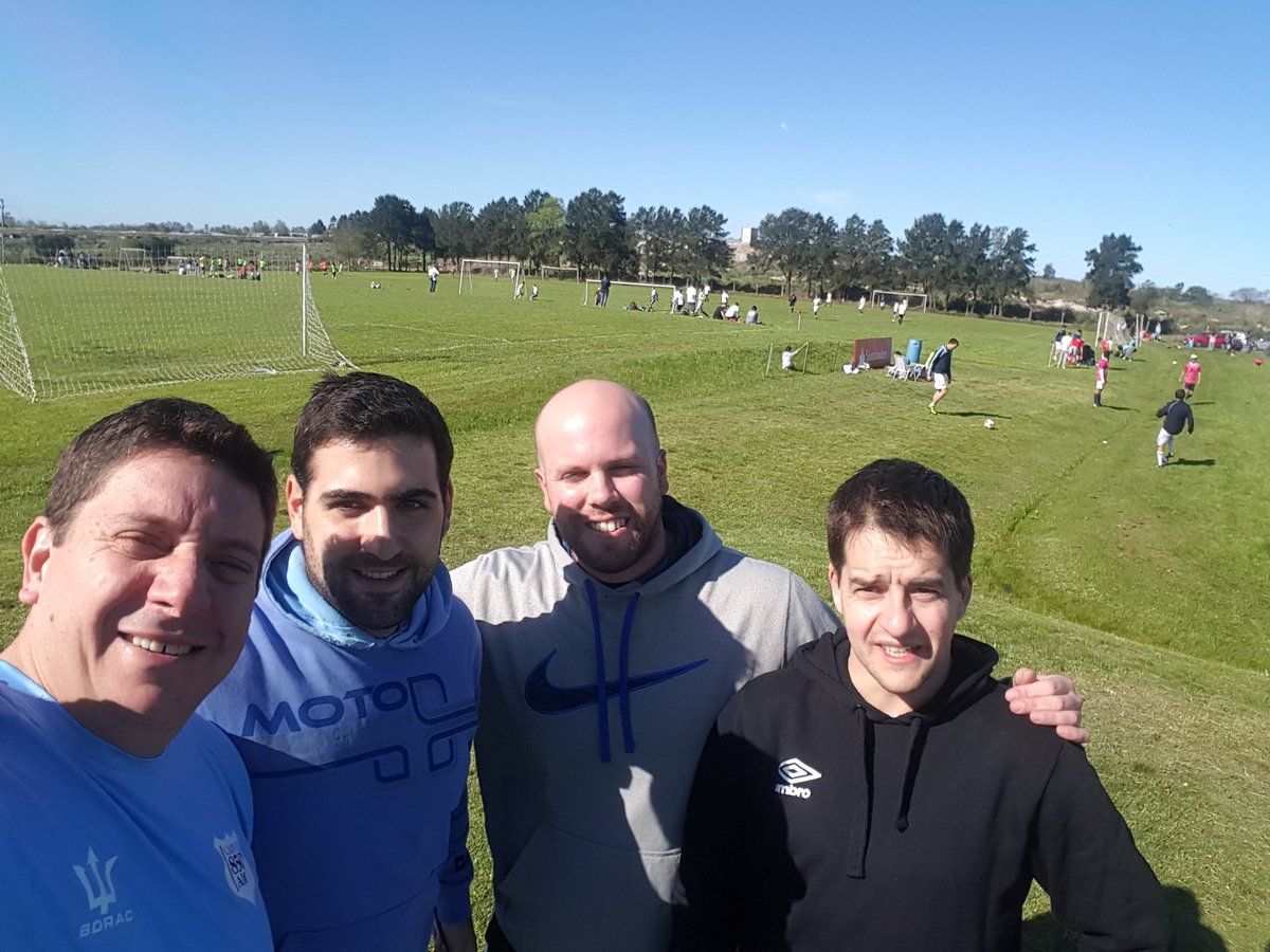 GoicoecheaJM's tweet photo. Prontos para el calentamiento vamos arriba @carve850 que hoy ganamos !!! @olaverrymartin @GCrampet https://t.co/bi2gHvtgB3