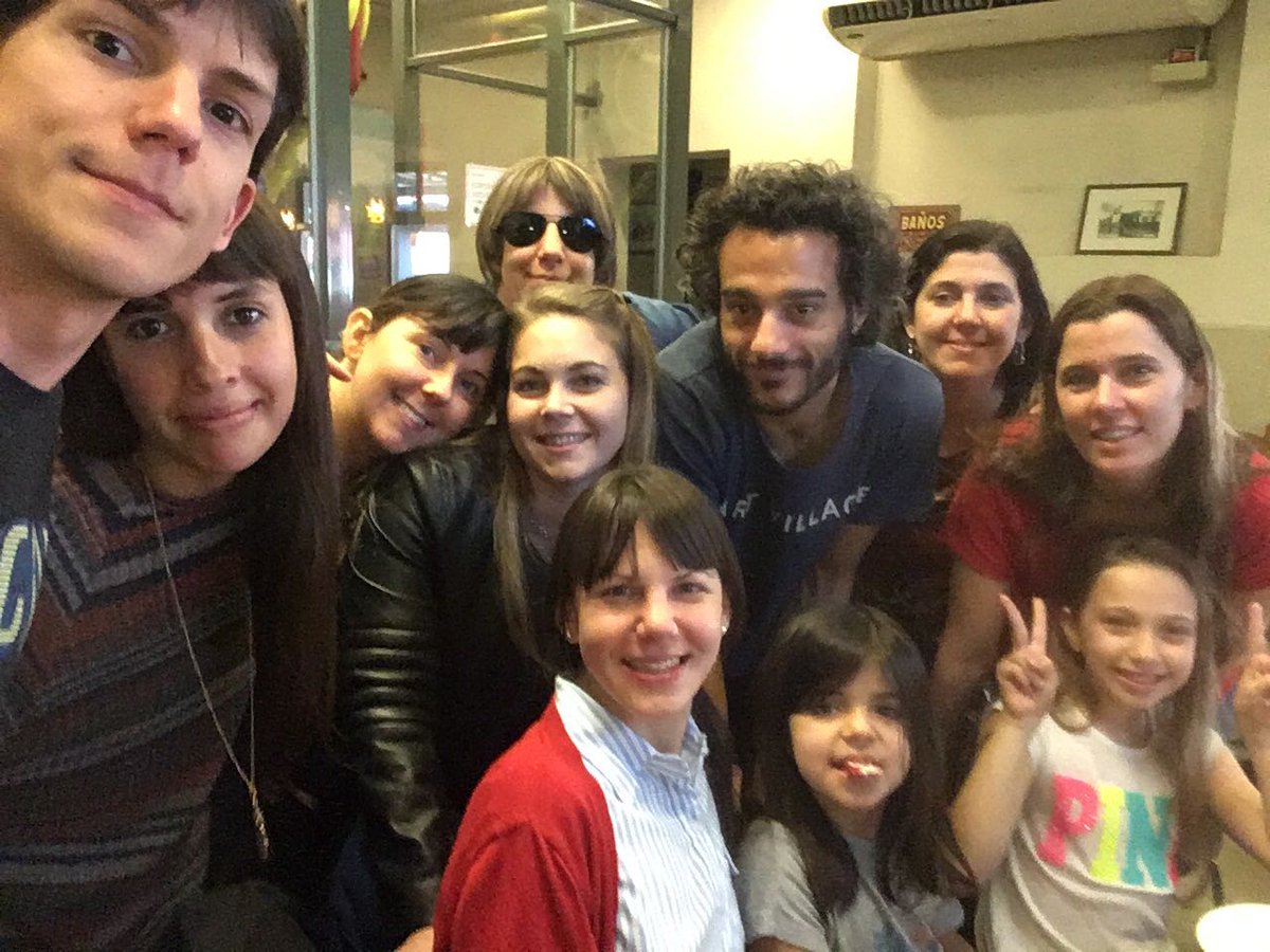lorenatibi's tweet photo. #CumpleMaria https://t.co/aW4d8nDtxs