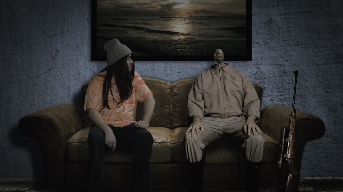 ZiggyVZep's tweet image. I had a chat with shrunken head guy! Check it out @ youtube.com/watch?v=OSpOjw… #Halloween #Beetlejuice