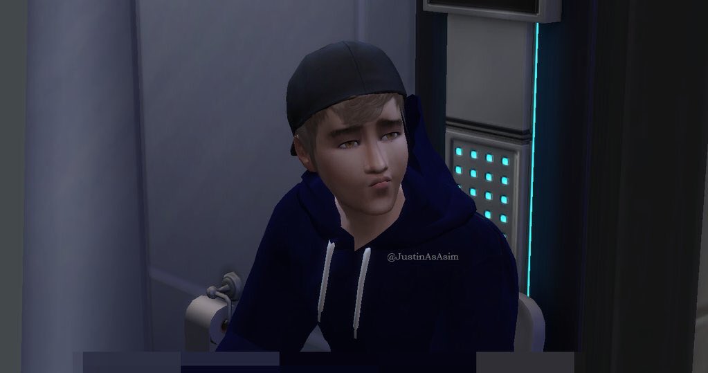 Justin as a sim tweet media