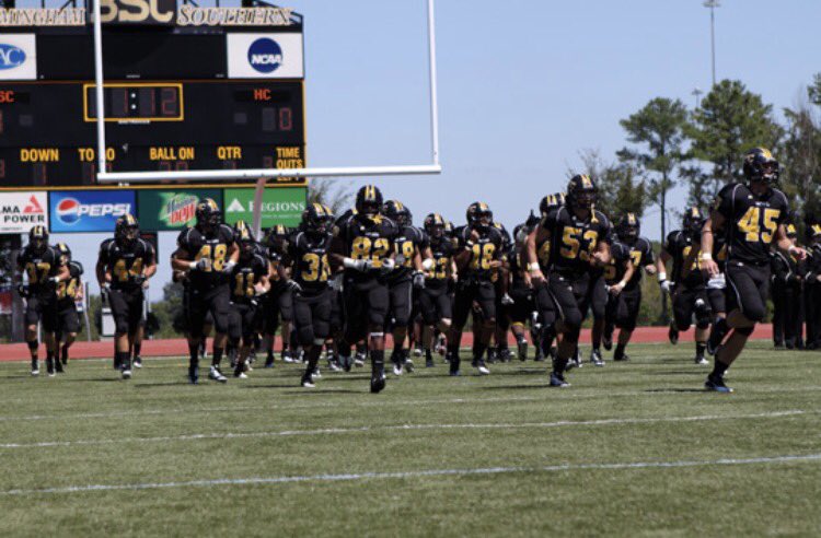 ccmontgomery7's tweet photo. Extremely honored and blessed to receive my first official offer from Birmingham Southern! #gopanthers #relentlesslypursuingexcellence https://t.co/VcnULSSIkm