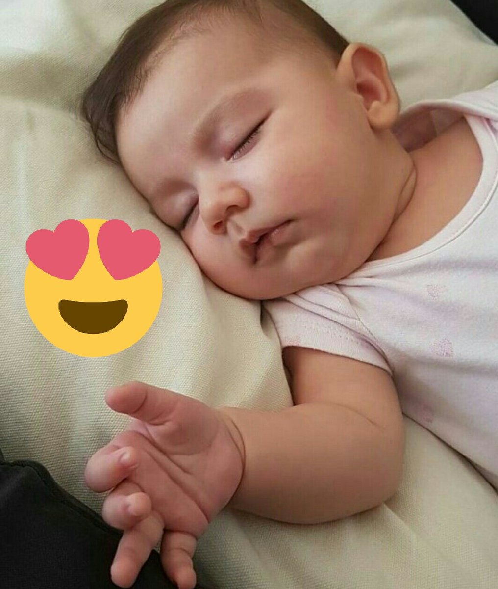 ilkteksn's tweet photo. Sen çok güzelsin bakmalara doyamadim 😘 maşallah ❤ @nerkoccimilli @batuhancimilli1 #nurbat ❤ https://t.co/eugYLEtIbv