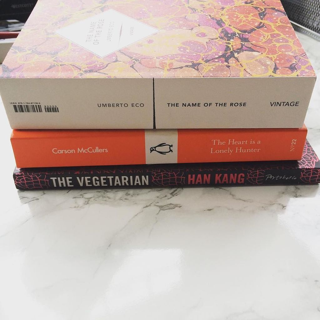 JoeWatchesFilms's tweet photo. #charity #shopping #because #full #price #books #are #unobtainable https://t.co/dh3sABVzXx https://t.co/2Zyw7KJMcg