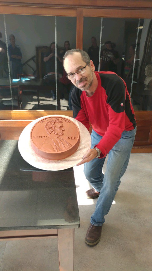 TimERathjen's tweet image. A big THANK YOU to the team for the awesome birthday cake.