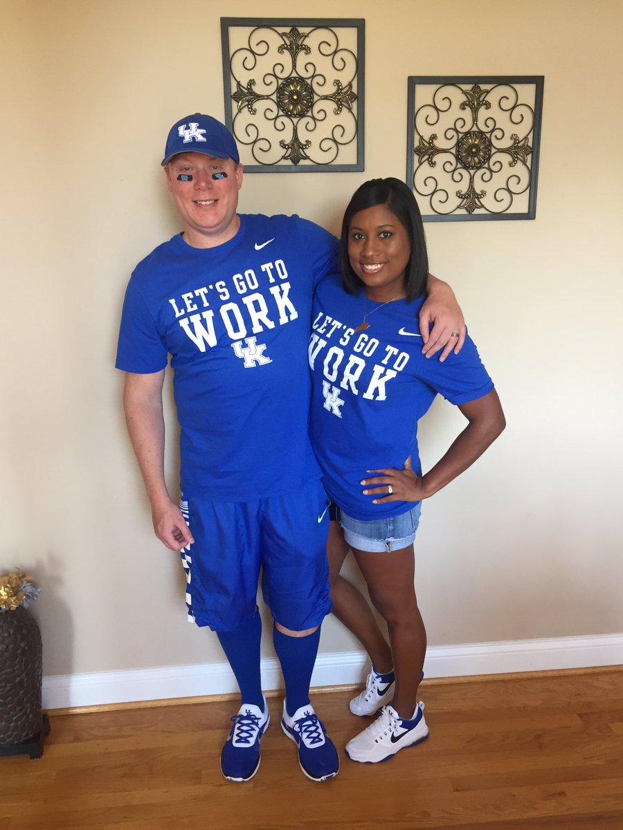 UKsportsBigMarv's tweet photo. Gameday Ready!  Heading to #KrogerField #BBN #Letsgotowork #BeatFlorida #GoToWork What Streak?  #Catsby90 #Section221! https://t.co/ZWcWV6bdij