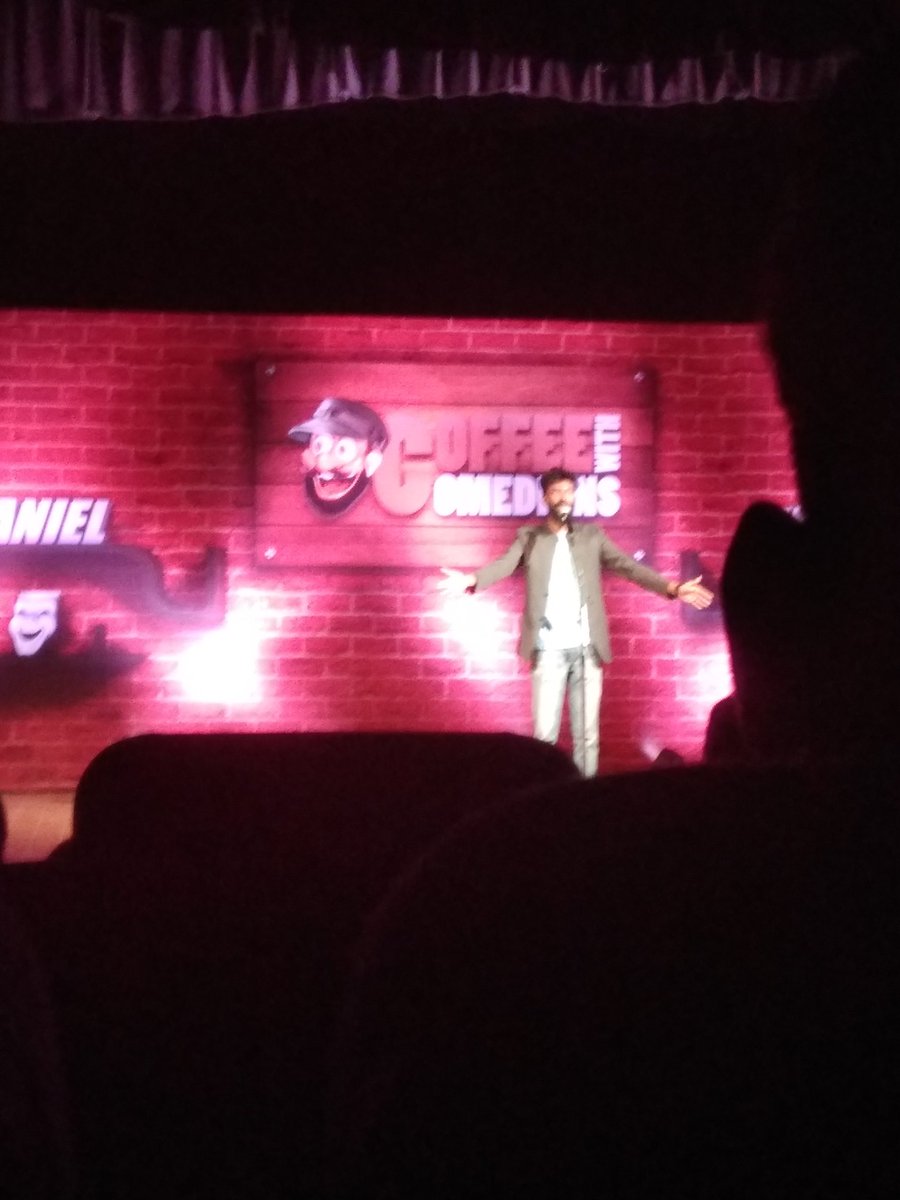 kavyaarao's tweet photo. Amazing Show!! Thank you @sat_88 @Jeeveshu @absolutelydanny and Thank you @one_by_two  for a lovely surprise!! 😍 https://t.co/JhYfMV6K5K