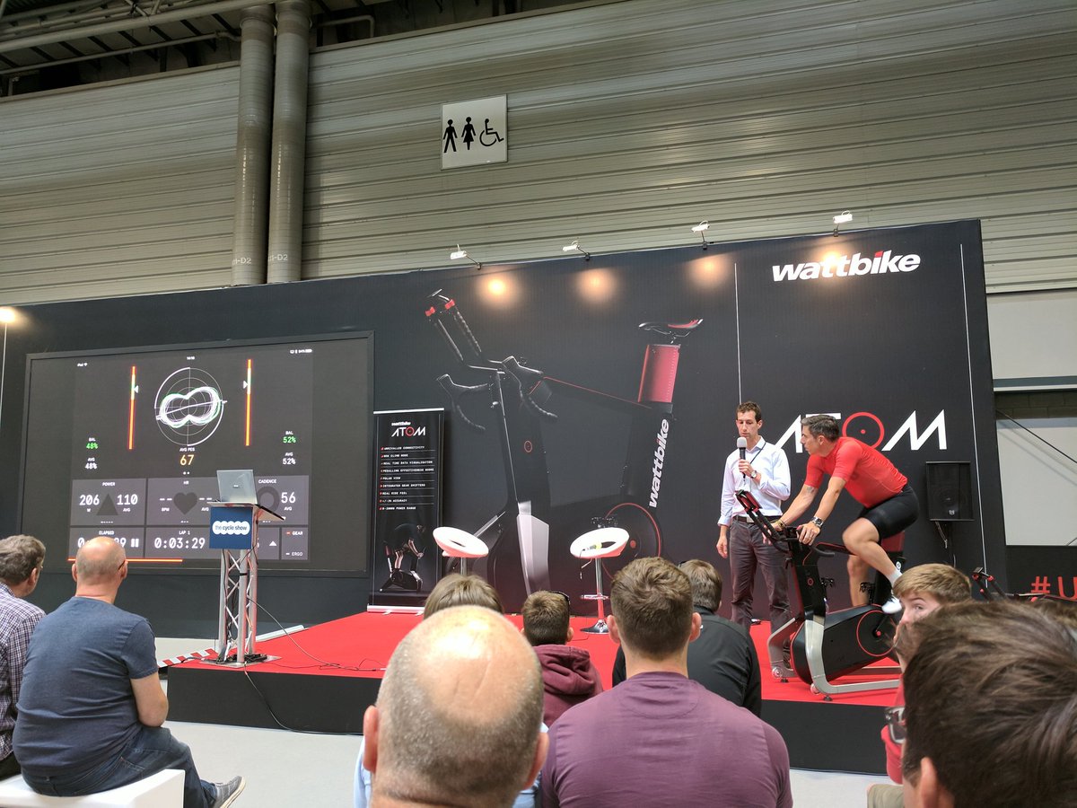 Pedalling technique &amp; mechanics discussed nicely by <a href="/bgwainwright/">Barney Wainwright</a> &amp; @dean0downing at the <a href="/CycleShow/">@cycleshow</a> for <a href="/wattbike/">Wattbike</a> today.  <a href="/Carnegie_Sport/">Carnegie School of Sport</a>