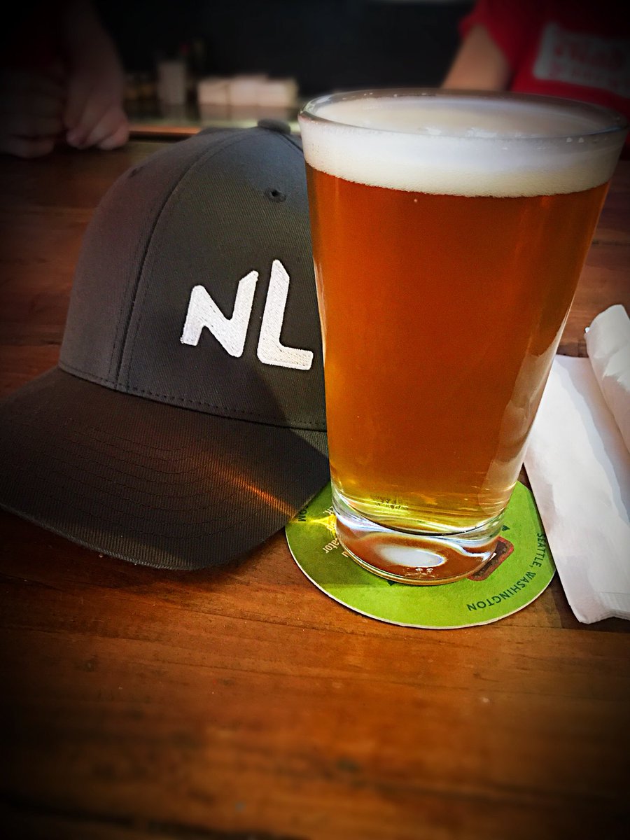 TX_craftbeer's tweet photo. @MadPeckerBrew pictured, come for the beer, stay for the food...then drink more beer #drinklocal https://t.co/mOqQItAMzQ