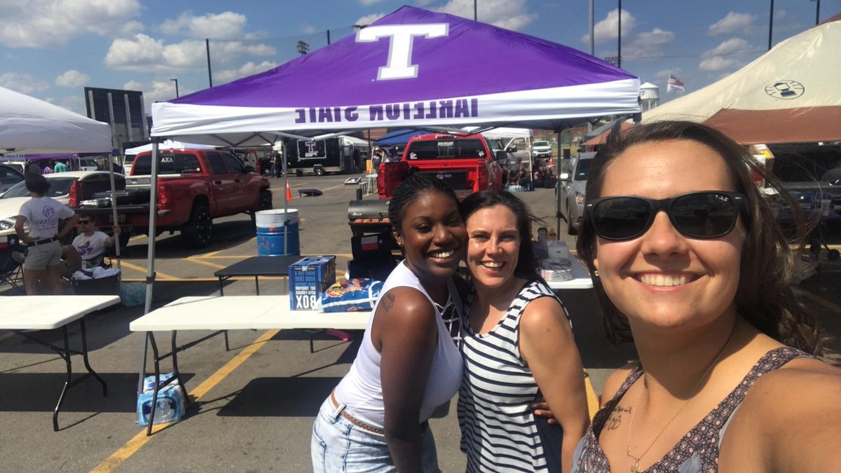 Texan_AT's tweet photo. Set up and ready for tailgate!! Come see us at 4:00.
#TarletonMSAT
@Tarleton_KINE https://t.co/AjgG7mRNrc