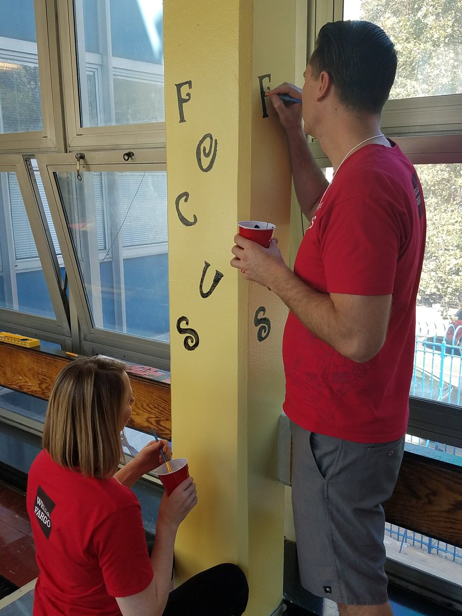 Hunter College tweet media