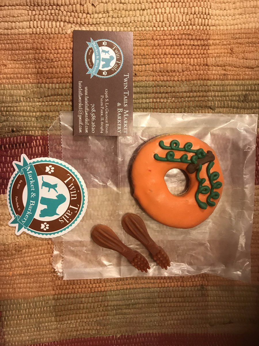 WFFOurChicago's tweet photo. @TwinTailsMarket My Bella is loving her treats! https://t.co/cq0VbcCrjx