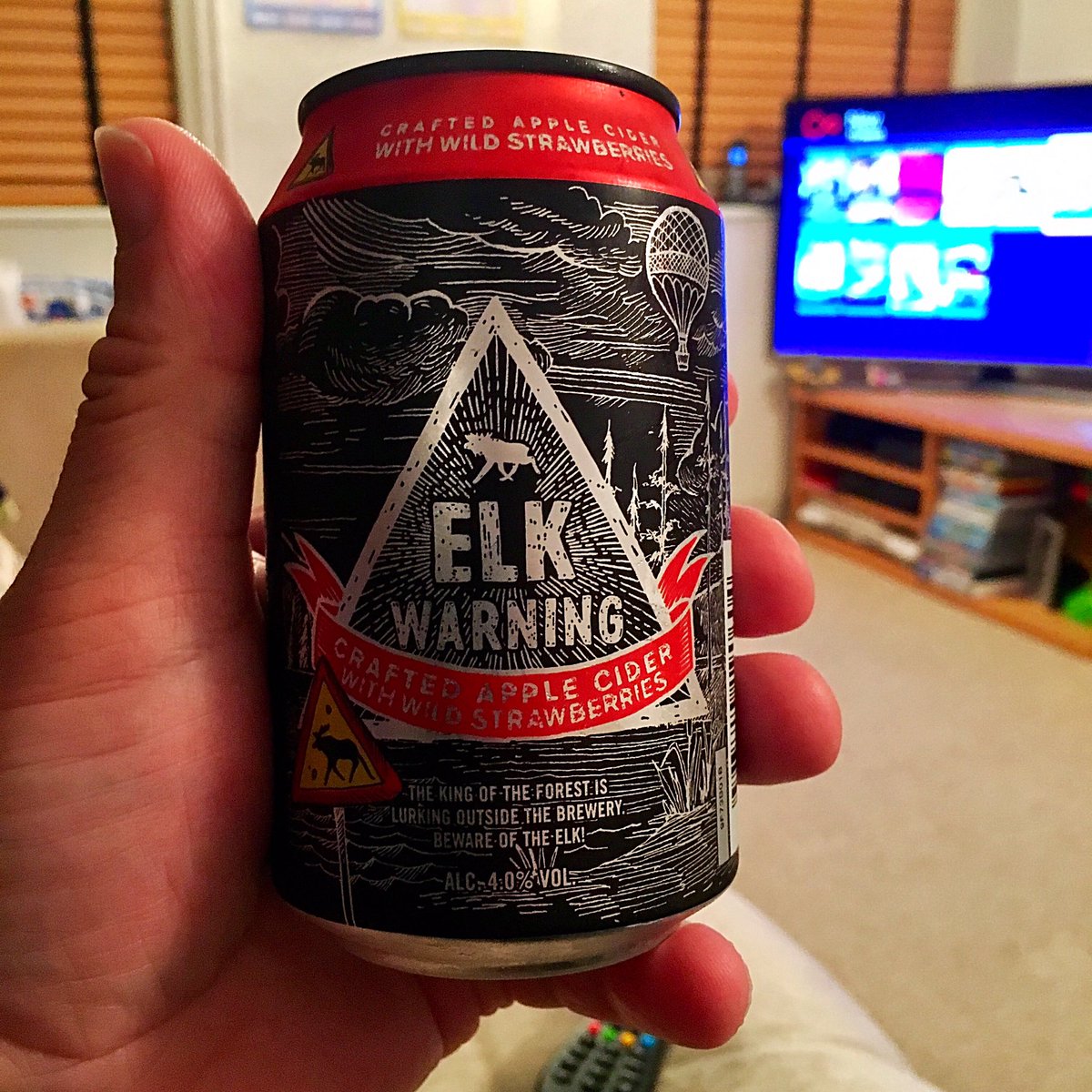 beerhunter74's tweet photo. Fancied something different tonight so I'm having #ElkWarning a #apple & #strawberry #cider https://t.co/i2TcCt34Qf