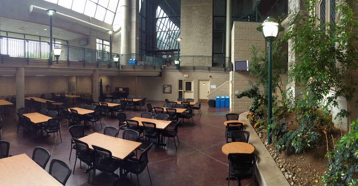 westernsogs's tweet photo. @legogradstudent @Hieronymus666 @WesternU The IGAB Atrium will no doubt be packed. Think we can fit more than 200 in here? #GradLifeWestern https://t.co/XCXYeVN5wd