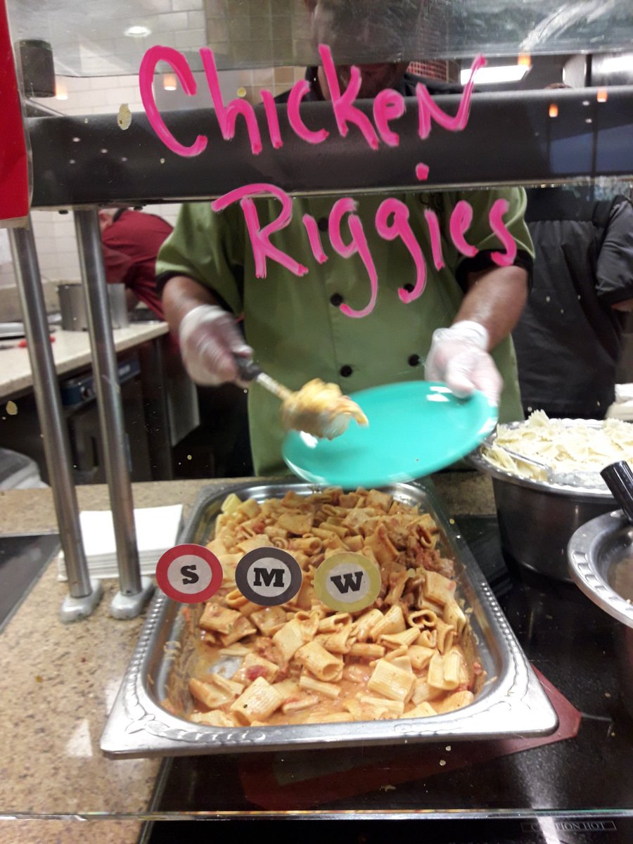 dangermathisfun's tweet photo. I just want everyone to know that these were a very sad excuse for Riggies. #NotMyDiningHall #WhyIsntBrockwayOpenOnTheWeekend https://t.co/JCHnvN6EPN