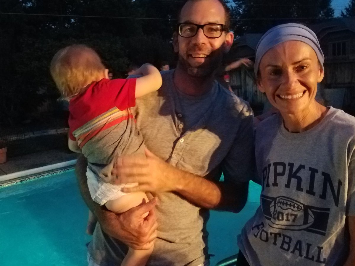 JewellSoccer's tweet photo. Thanks @aspen_hawkins &amp; @Irelandhawkins parents Jeff &amp; @heatherdeann6 Hawkins and FAMILY for hosting our @JewellSoccer FAMILY tonight! https://t.co/vEoasNXQ5w