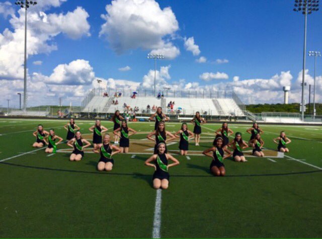 Help the Emerald Stars Dance Team reach their goal of $4,000✨app.snap-raise.com/fundraisers/26… <click on the link and donate✨Thank you,&amp; God bless you