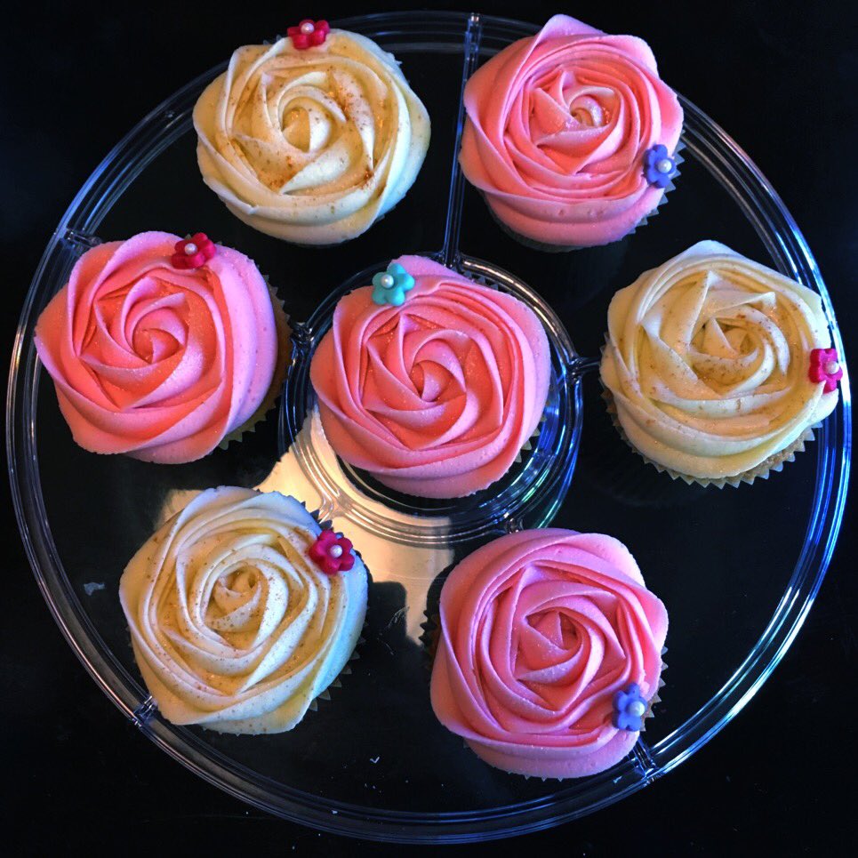 by_cupcake's tweet photo. 🌸🍰🌸🍰 https://t.co/xnT09hlJXF