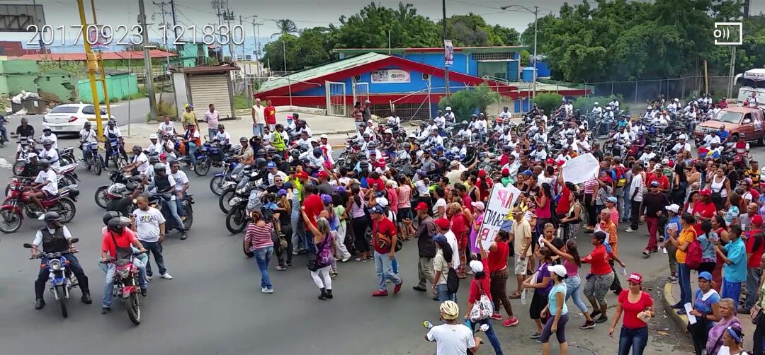 procuracandanga's tweet photo. #Ahora Carlos soublette en apoyo rotundo a nuestro candidato de la paz @CarneiroPSUV @Procuravargas @GobiernoDVargas https://t.co/eo23MGRoYY