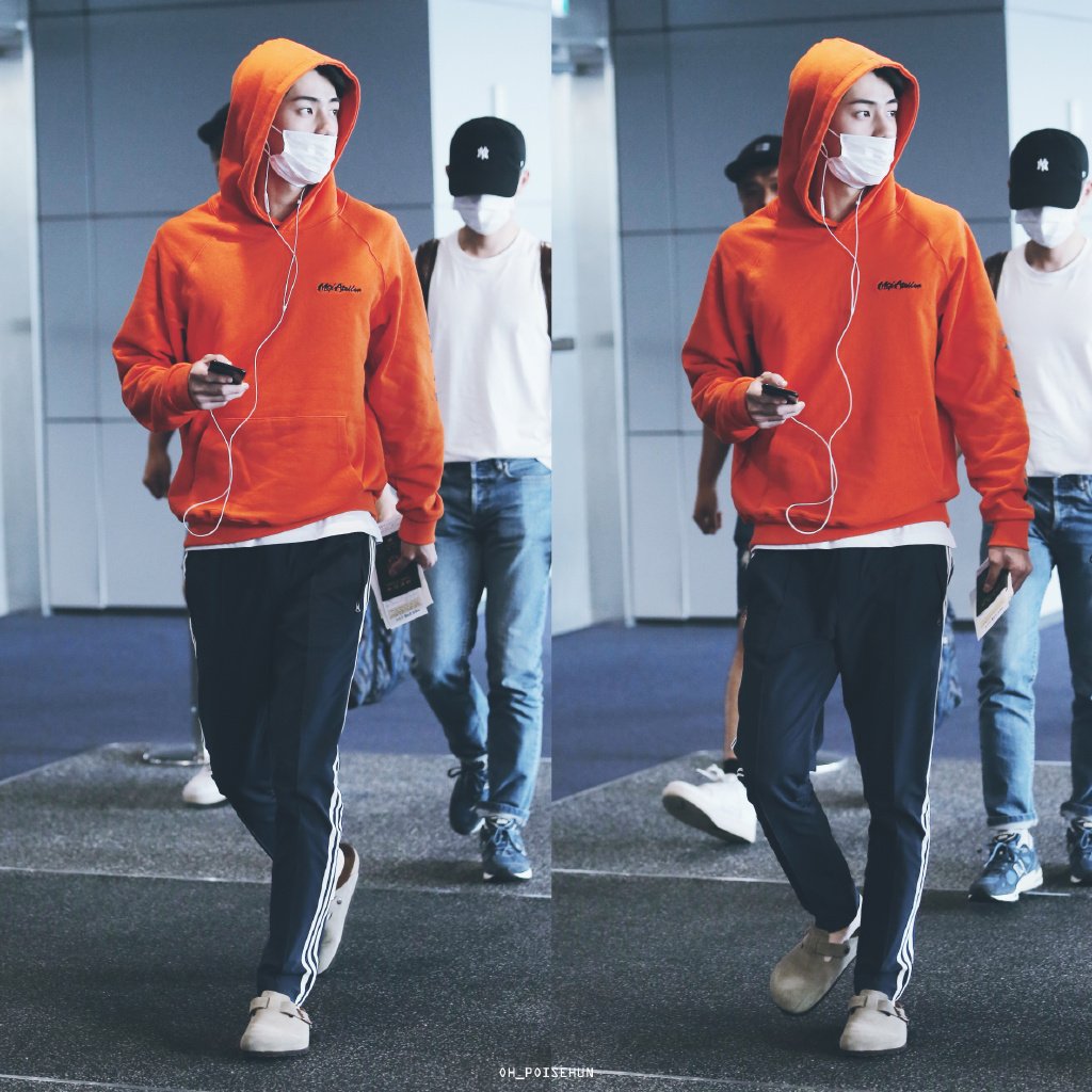kaichickenn's tweet photo. why is sehun always so cool https://t.co/v7FPqSbPwX