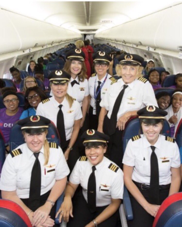 KayJayArgh's tweet photo. Girls Day in Aviation! #wingflight #deltaproud https://t.co/hUkp4qVh5U