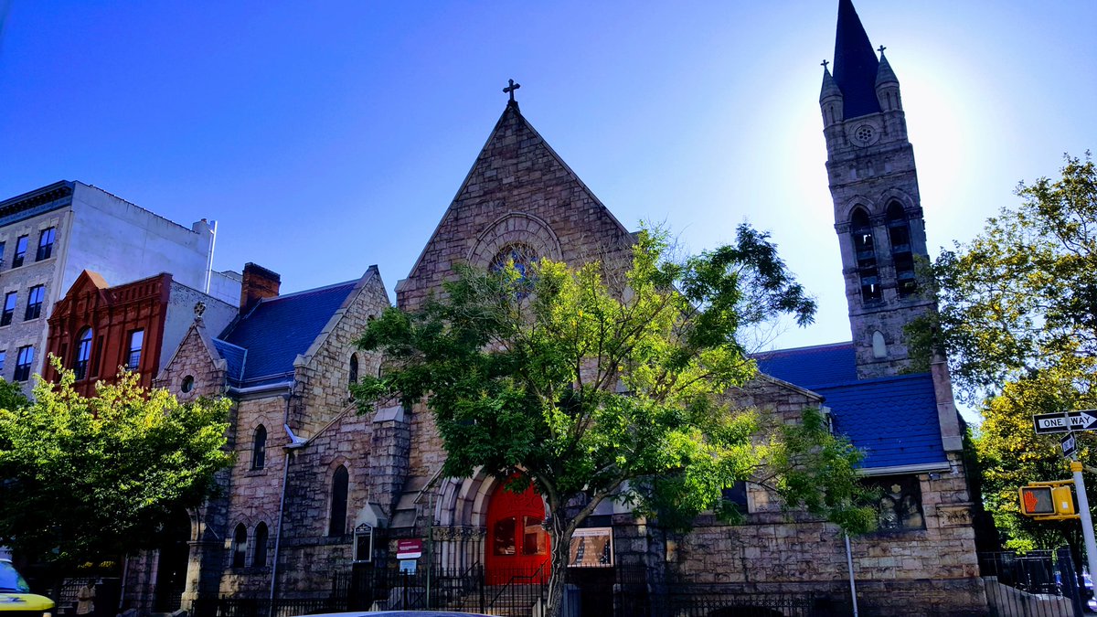 RoseleneDolce's tweet photo. St. Andrews Episcopal Church
#Church #EpiscopalChurch #Harlem #NYC #NewYork #bluesky #500pxrtg #NYCDailyPics #nycfeelings #GoogleEffects https://t.co/2X4QxXOira