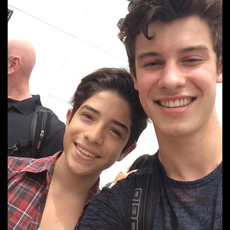 shawn_m_army_'s tweet image. Shawn el día de hoy en el aeropuerto de Puerto Vallarta, México.