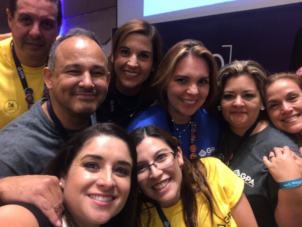 azulito11's tweet photo. #OrgulloGPA 💙 mi Team!!! https://t.co/UsWpOV8e1L