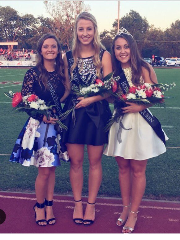 LamarTiger_VB's tweet image. Beautiful on and off the court! Congrats @darrahbartlett and her court @beshore_kara @katelynmooney24 #Homecoming2017 #lhsvb