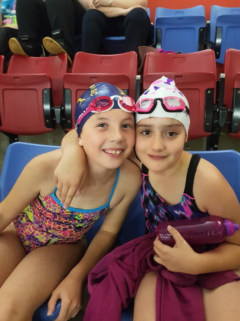 nuttynatty77's tweet photo. #nbsc super proud of these 2!! 🐬❤🏊‍♂️ https://t.co/8UAT7pRfnN