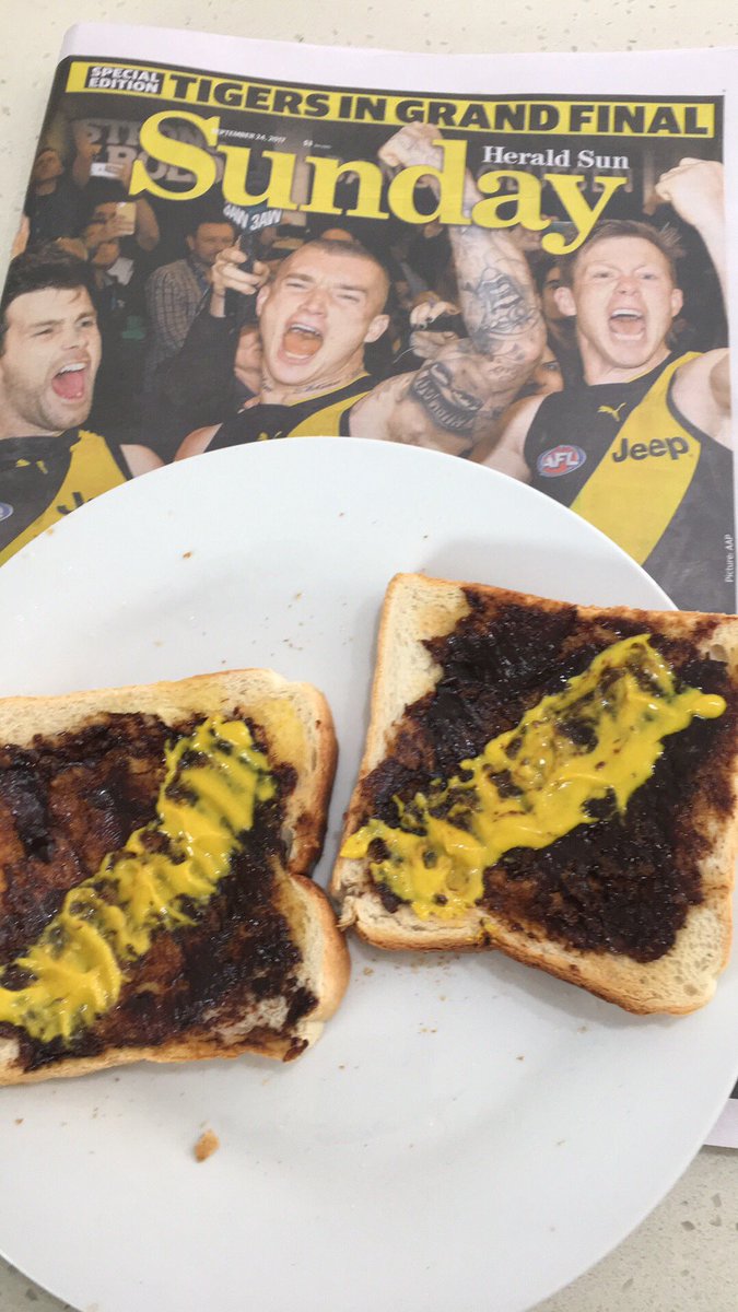It's Tiger toast time !! 🐯🐯
#RichmondFC