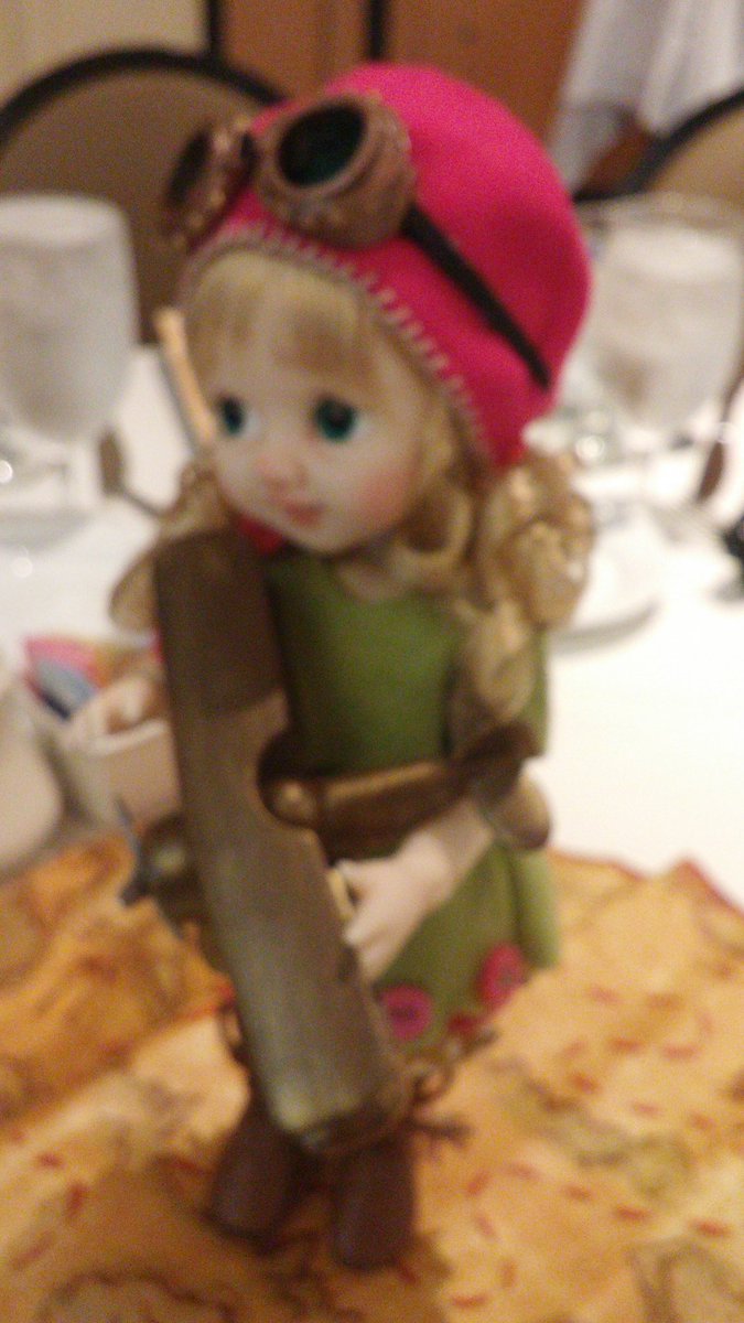 MDCCINC's tweet image. Close up of #NikkiBritt centerpiece (2/2) #MDCC2017 #FairyTalesComeTrue #Danvers... Announcement for 2018 pending...