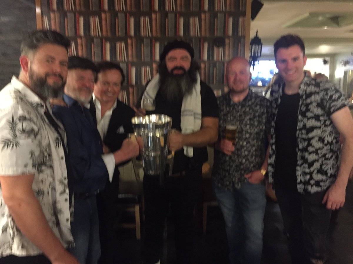 MartyMofficial's tweet photo. What a brilliant band...Johnny Gallagher &amp; the Boxtie Band. @theboxtieband. Absolutely superb. Up Donegal ! #irishmusicpsrty https://t.co/7OUYLWmRyC
