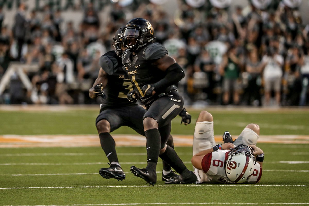 BUFootball's tweet photo. #SicOU https://t.co/SqwZBTmlAf