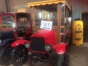 mx5canberra's tweet image. That's a Ford Model T and Model A rally to you