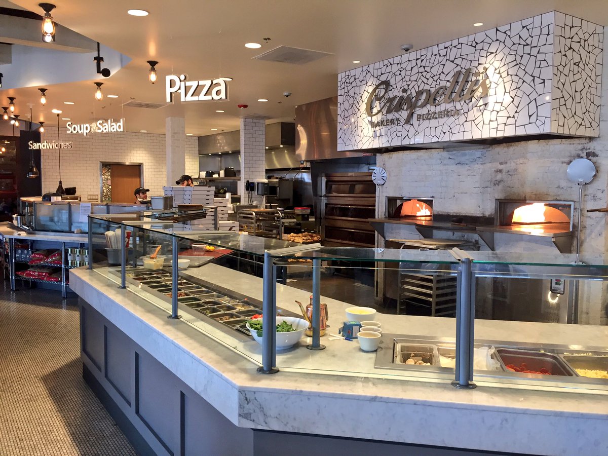 iamtheblender's tweet photo. Fresh Pizza. Hand-dipped Ice cream. Dinner &amp; dessert w/ my mom. #PureMichigan #Crispellis #Oberweis #Woodward #Detroit #MamasGirl 🍕 🍦 https://t.co/pjotuVsrbR