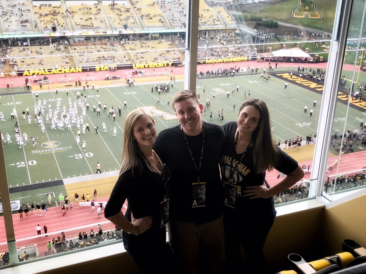 TrueandherCrew's tweet photo. What a great Saturday! #appalum https://t.co/IA9RI3UND1