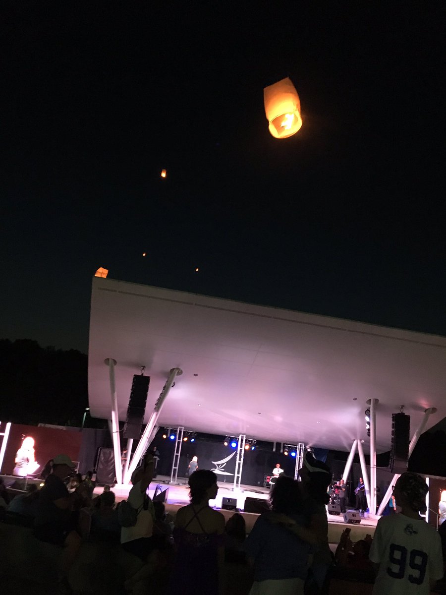 librarypatti's tweet photo. Releasing lanterns in honor of our loved ones - so heart wrenching & inspiring @pedalthecause #PTCLive #WorldWithoutCancer
#PedalFamily https://t.co/8aB6wQN8Rq