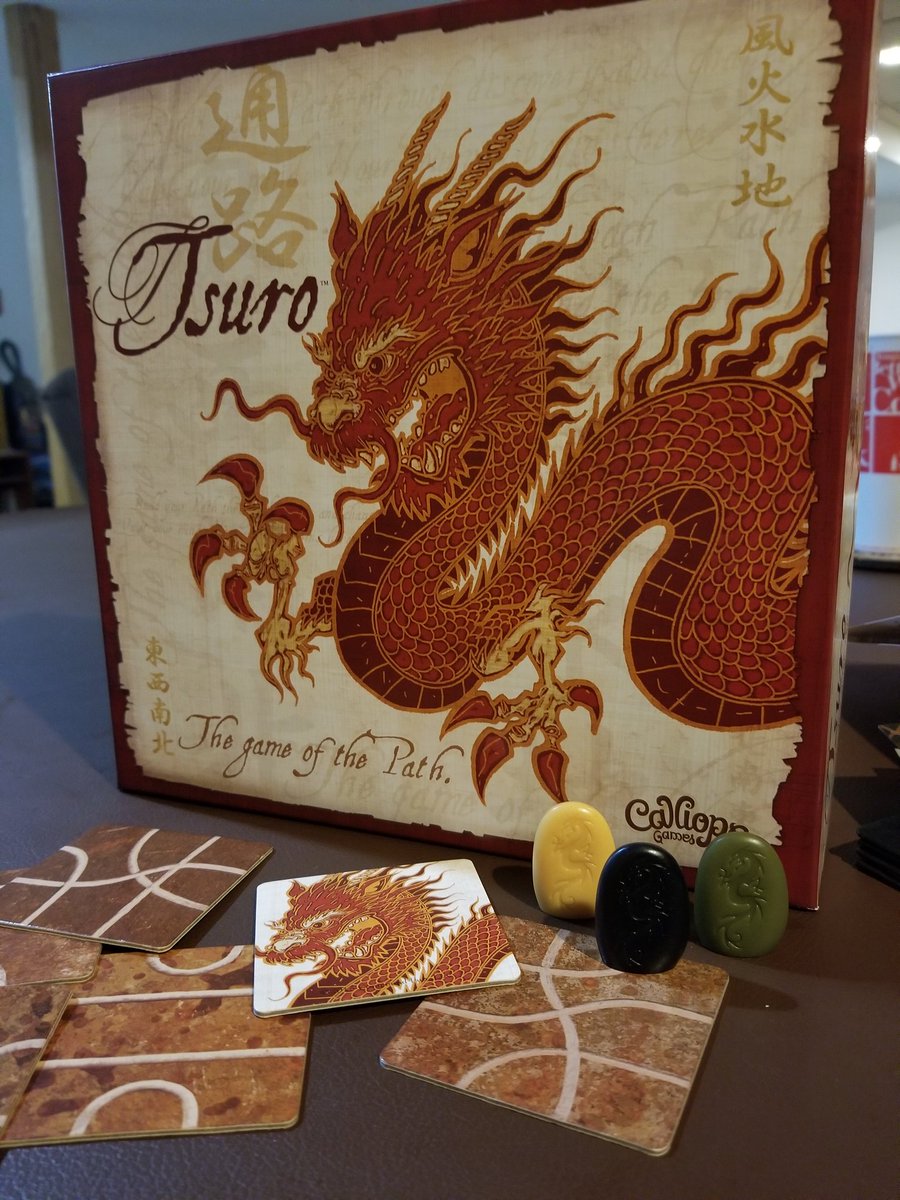 logoctopus's tweet image. Playing Tsuro, published by @CalliopeGames! 🐉🖌⚀ #saturdaygaming #boardgames #gaming #playmoregames