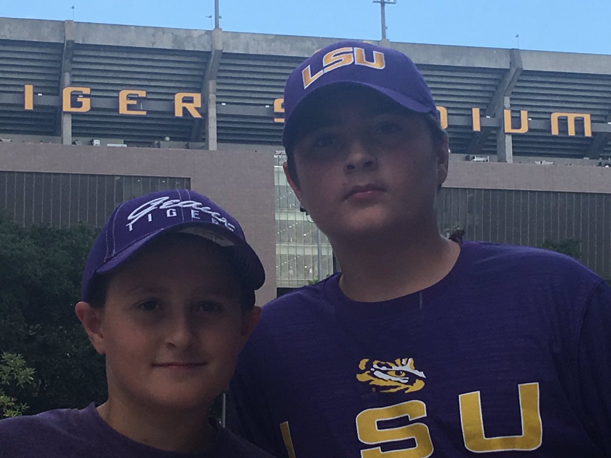 BiggD28's tweet photo. @SocialStadiums #GeauxTigerz https://t.co/Q6Nl6VlctQ